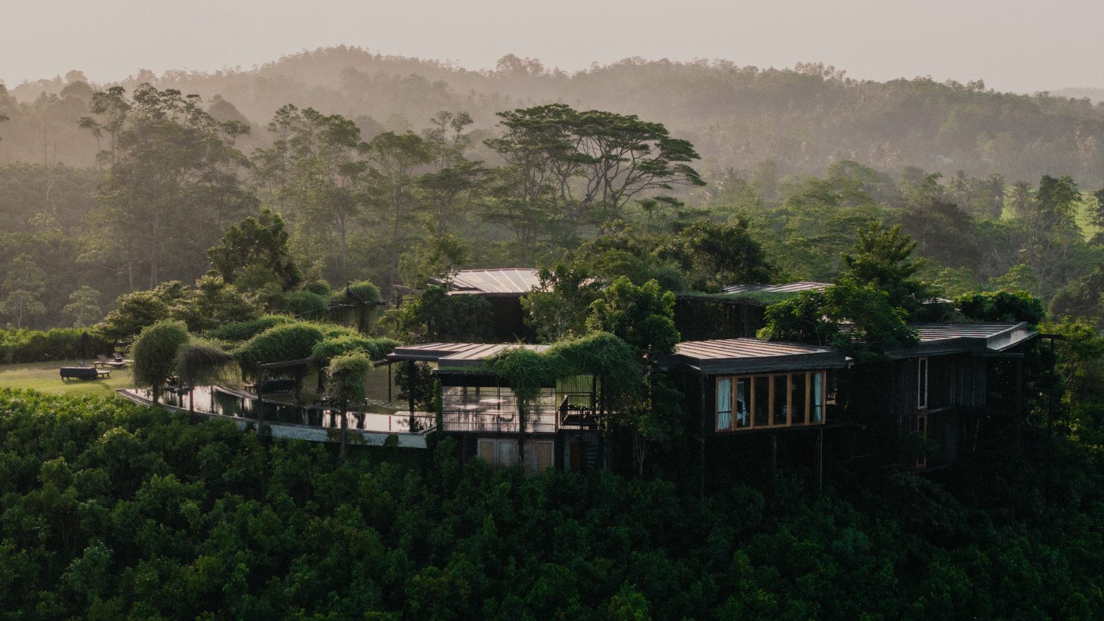 The Round House above the jungle